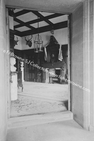 GLASLOUGH HOUSE  ENTRANCE HALL